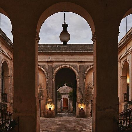 Hotel Palazzo Daniele Gagliano del Capo Esterno foto