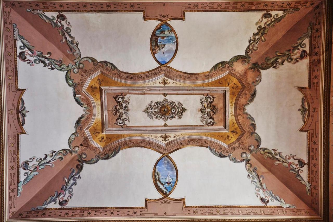Hotel Palazzo Daniele Gagliano del Capo Esterno foto